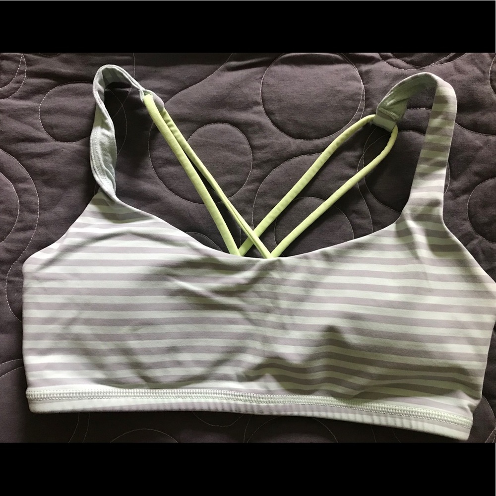 Lululemon free to be bra size 6